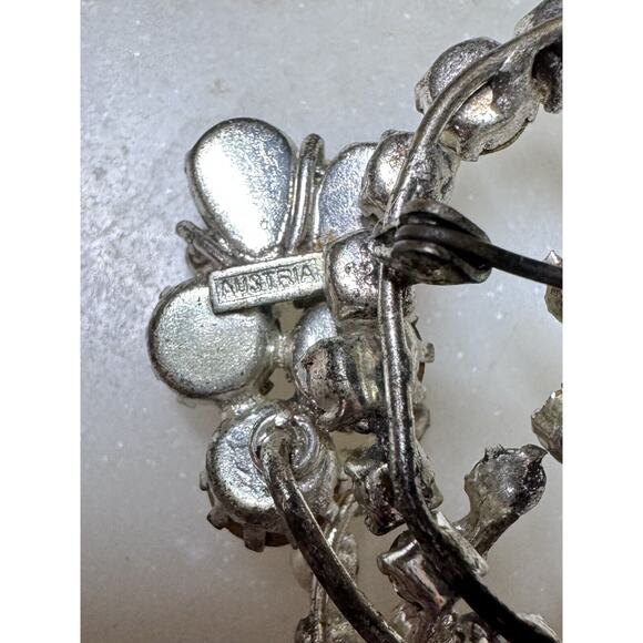 Vintage Austria Silver Tone Dimensional Rhinestone Brooch Estate Jewelry - Picture 6 of 7